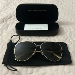 Alexander McQueen 63mm studded aviators
